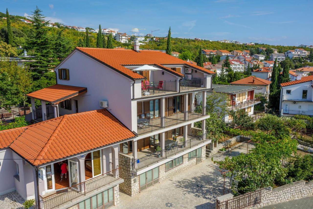 Anton 1 Appartement Crikvenica Buitenkant foto