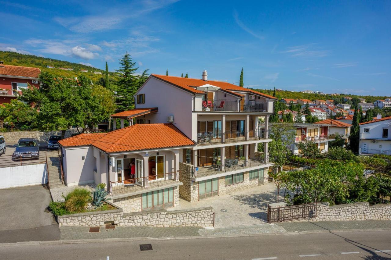 Anton 1 Appartement Crikvenica Buitenkant foto